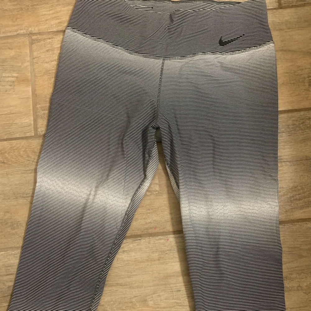 Nike Dry Fit capri